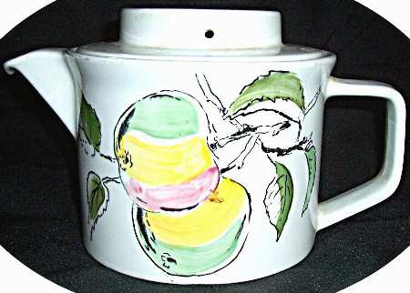 Dorado (White) Teapot & Lid