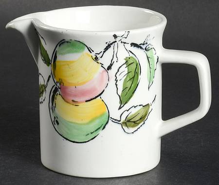 Dorado (White) Creamer