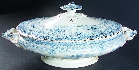 Dorothy (Blue Transfer, Gold Trim) Oval Covered Vegetable