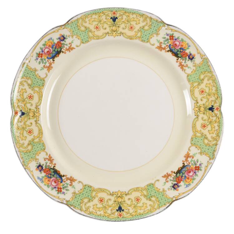 Duchess Chop Plate (Round Platter)