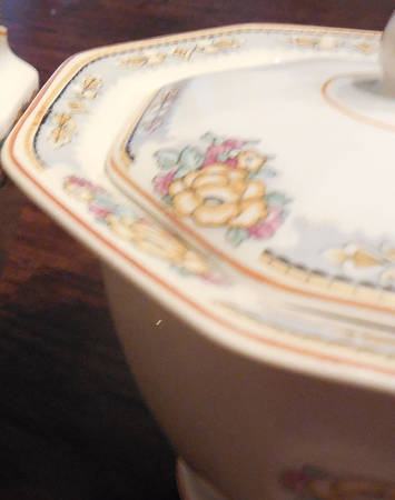 Eden Sugar Bowl & Lid