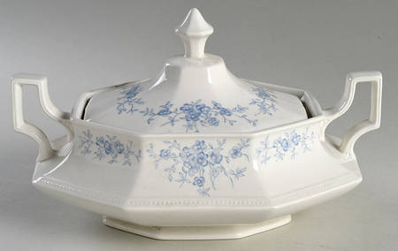 Elegance Blue Oval Covered Vegetable