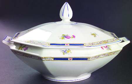 The Ellerton Round Covered Vegetable
