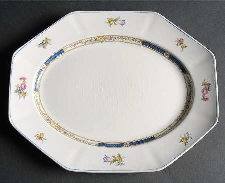 The Ellerton 10" Oval Serving Platter