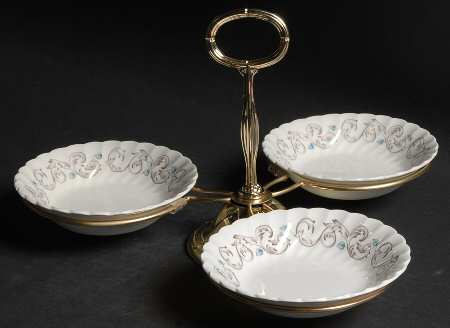 Encore 7" x 12" 3-Part Relish & Metal Stand (FR) HC