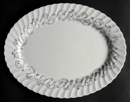 Encore 13" Oval Serving Platter