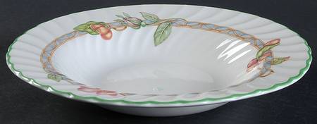 English Rose (Regency, Floral Vine) Rim Soup Bowl