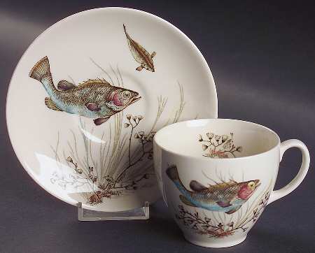 FISH (CREAM) Flat Cup & Saucer Set