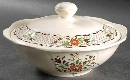 Fleur L'Orange Round Covered Vegetable