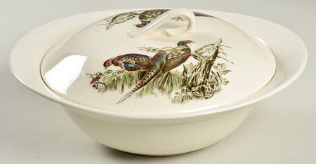 Game Birds Cream Round Covered Vegetable