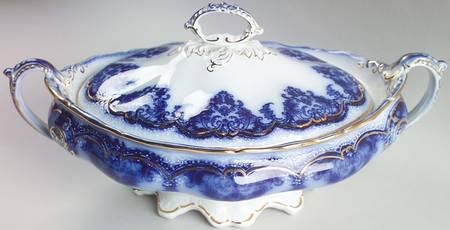 Georgia (Flow Blue, Gold Trim) Oval Covered Vegetable