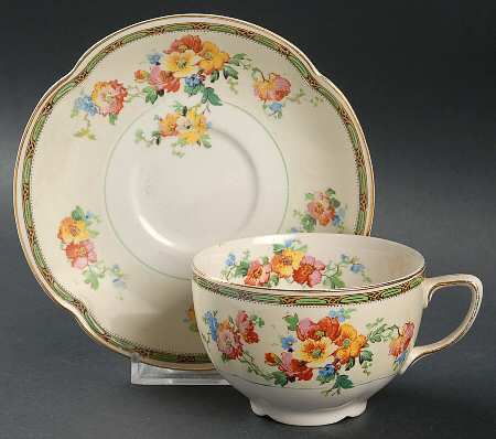 The Grafton Flat Cup & Saucer Set
