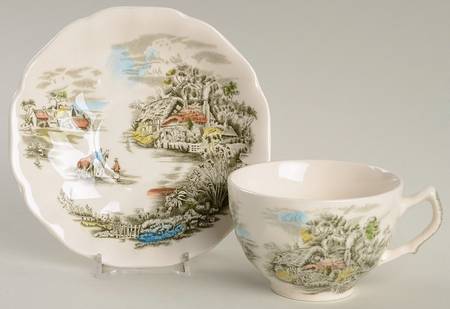Happy England Green Multicolor Flat Cup & Saucer Set