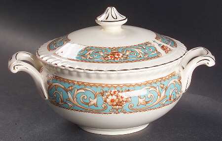 Hampton Sugar Bowl & Lid