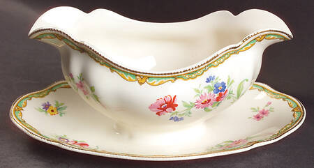 Hanford Gravy Boat with Attached Underplate