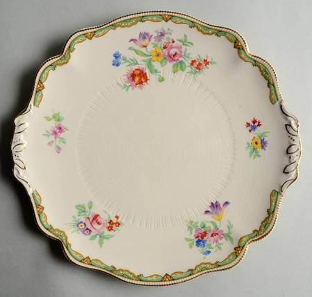 Hanford Square Handled Cake Plate