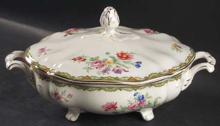 Hanford Oval Covered Vegetable