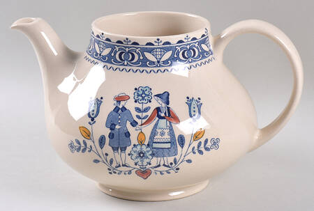 Hearts & Flowers Smooth Teapot No Lid