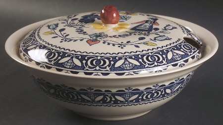Hearts & Flowers Smooth Tureen &  Lid