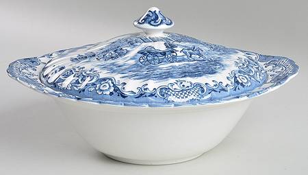 Heritage Hall Blue Round Covered Vegetable