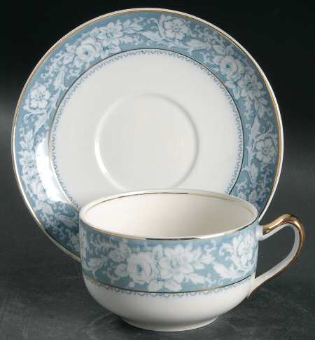 Henley Blue Oversized Cup & Saucer Set