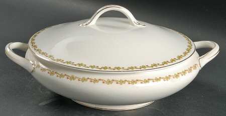 Hevella Round Covered Vegetable