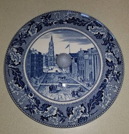 Historic America Blue Lid for Round Vegetable