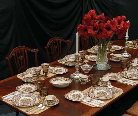 His Majesty (Made in England) 46 Piece Estate Set