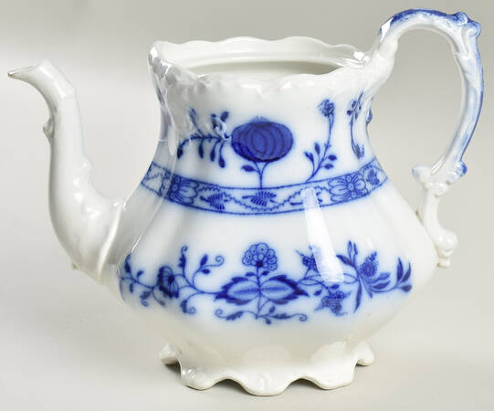 Holland (Flow Blue) Teapot No Lid