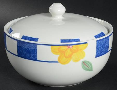 Hopscotch Blue Round Covered Vegetable
