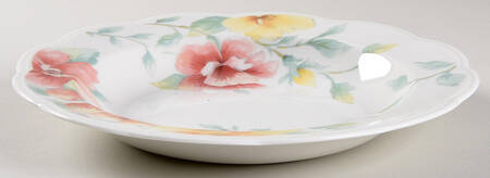 Hyde Park (Scalloped) Large Rim Soup Bowl