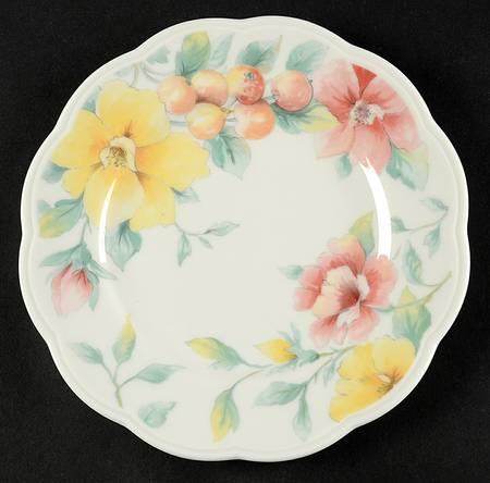 Hyde Park (Scalloped) Salad Plate