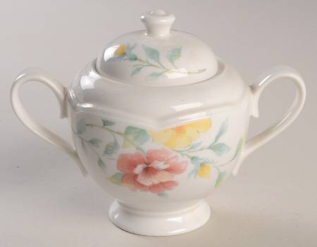 Hyde Park (Scalloped) Sugar Bowl & Lid