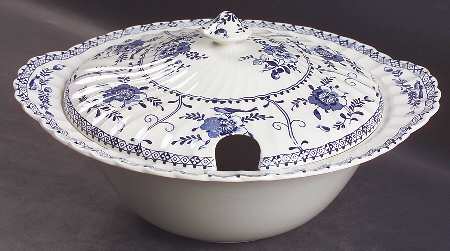 Indies Blue Round Covered Vegetable