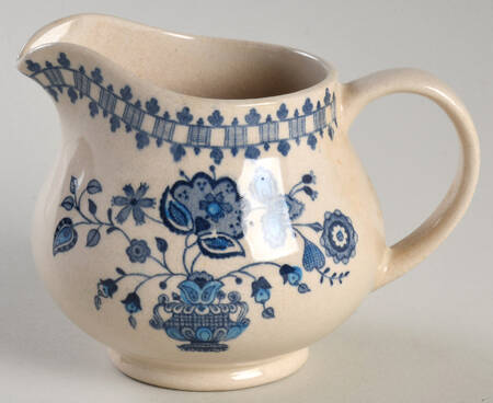 Jamestown Blue (Tan Background) Creamer