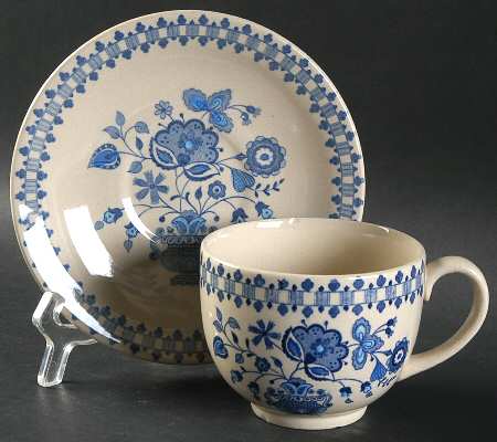 Jamestown Blue (Tan Background) Flat Cup & Saucer Set