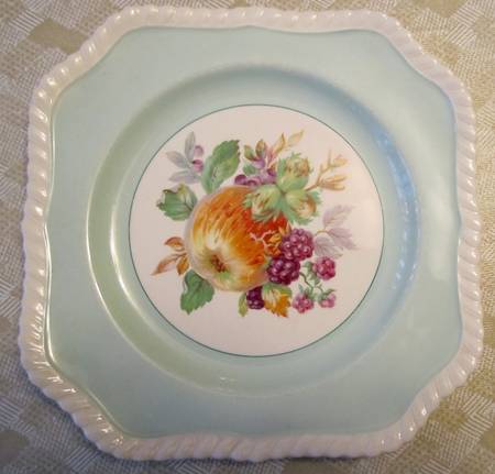 California Square Luncheon Plate