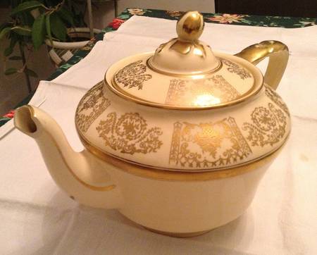 JB10 (Gold) Teapot & Lid