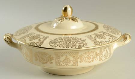 JB10 (Gold) Round Covered Vegetable