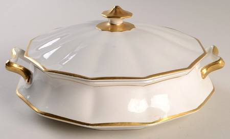 JB103 Oval Covered Vegetable