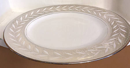 Laurel (Platinum) Dinner Plate