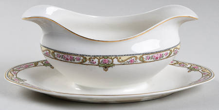 JB121 Gravy Boat with Attached Underplate