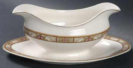 JB130 Gravy Boat with Attached Underplate