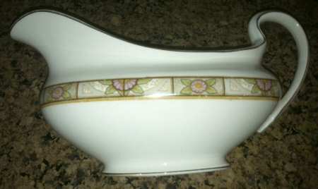 JB130 Gravy Boat
