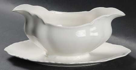 JB133 Gravy Boat with Attached Underplate