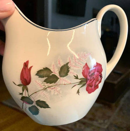 JB141 Creamer