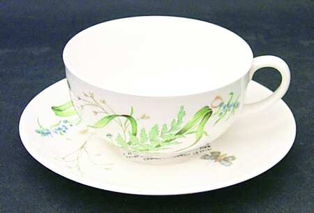 JB143 Flat Cup & Saucer Set
