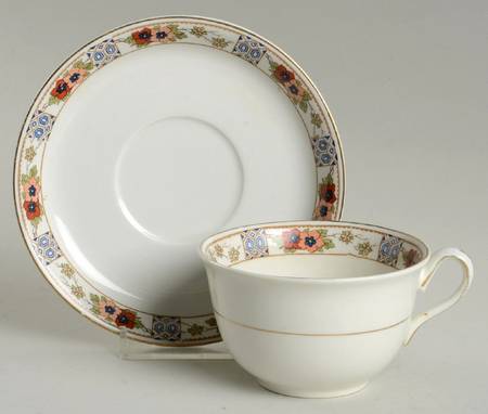 JB170 Flat Cup & Saucer Set