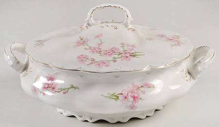 JB179 Oval Covered Vegetable