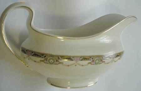 JB183 Gravy Boat